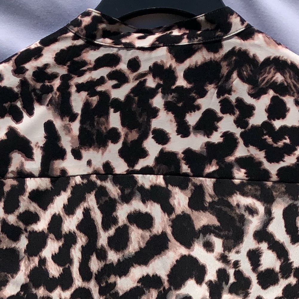 Leopard Limited dress - Picture 3 of 5
